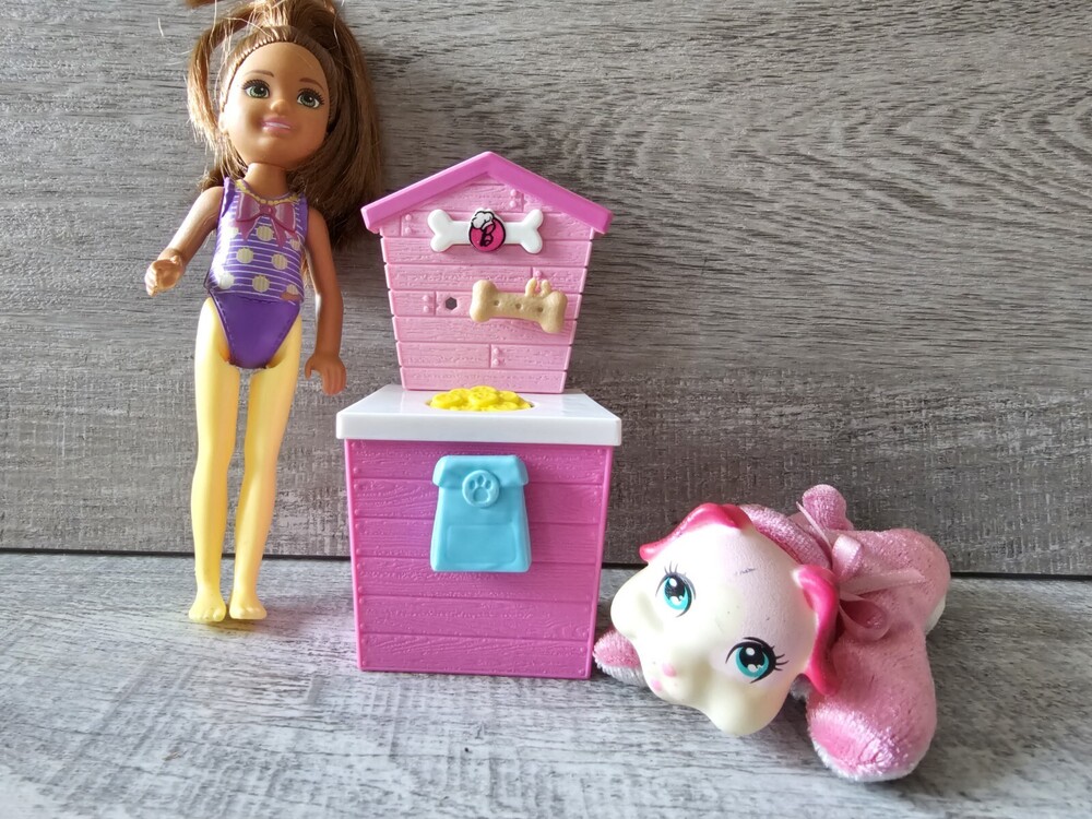 Barbie Chelsea Doll With Pet Food Shop & Puppy Surprise Puppy Lot